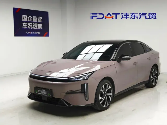 Фотография автомобиля — Geely Galaxy L6