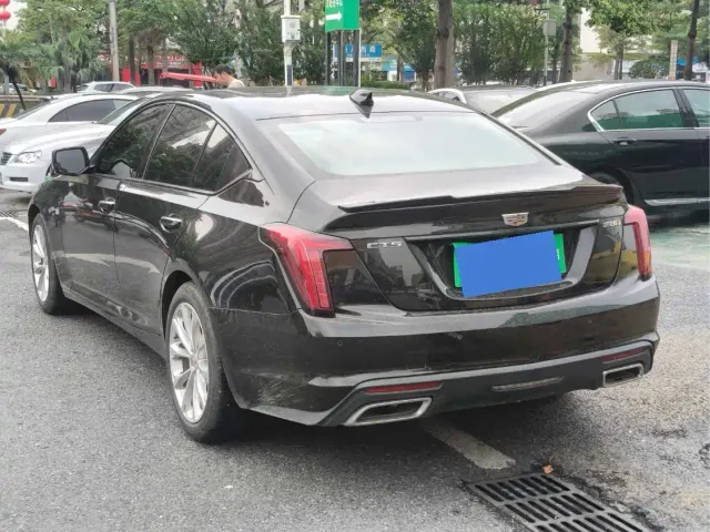 Cadillac CT5 — Фото автомобиля 4