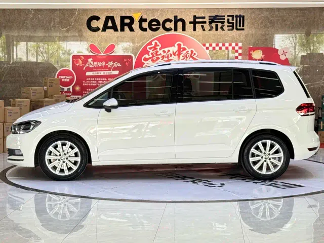 Volkswagen Touran 2021 Touran L 280TSI DSG Comfort Edition 7-seater — Фото автомобиля 15