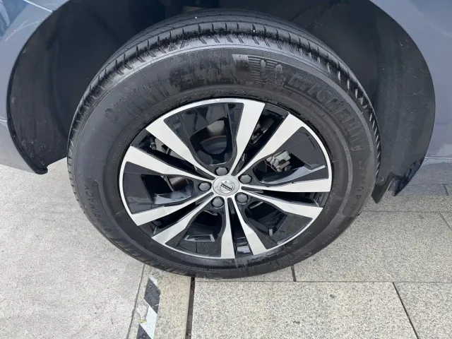 Volvo XC60 — Фото автомобиля 12