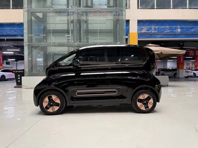 Baojun KiWi EV — Фото автомобиля 4