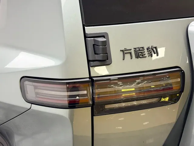BYD FangChengBao Titanium 3 — Фото автомобиля 12