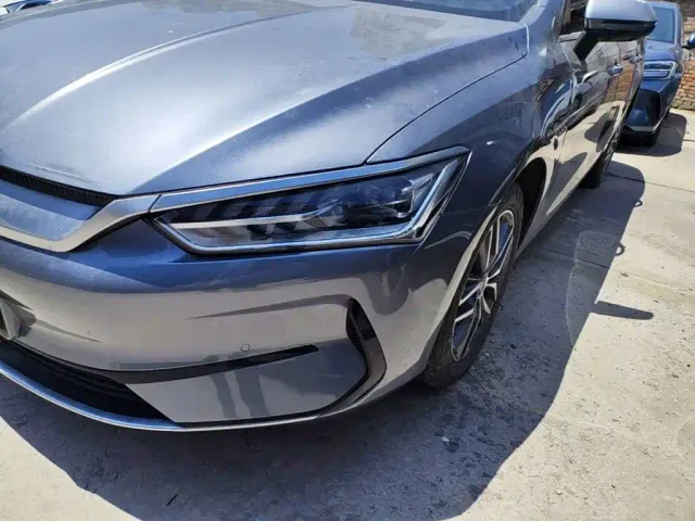 BYD Qin PLUS — Фото автомобиля 23