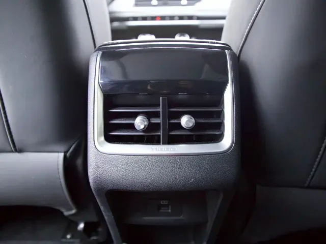 Chery Tiggo 8 — Фото автомобиля 14