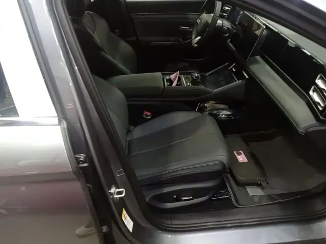BYD Qin L — Фото автомобиля 24