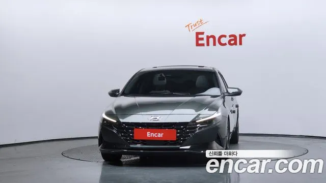 Hyundai AVANTE Inspiration — Фото автомобиля 3