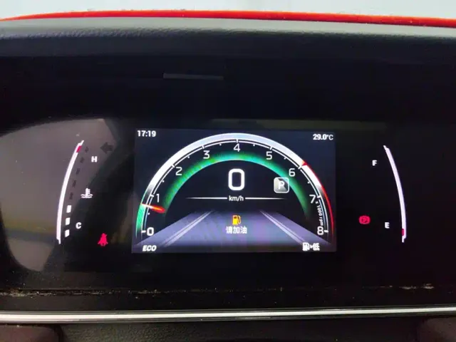 GAC Trumpchi M6 — Фото автомобиля 14