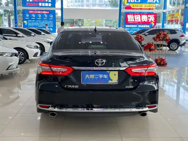 Toyota Camry — Фото автомобиля 12