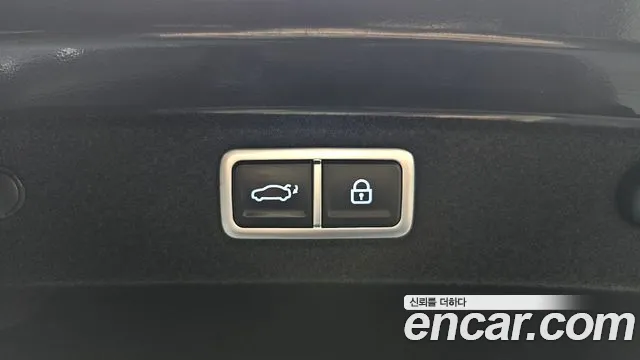 Hyundai Grandeur GN7 — Фото автомобиля 22