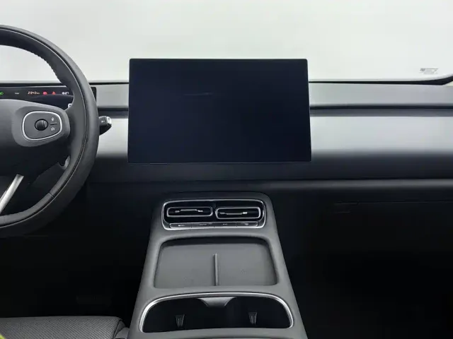 Changan Qiyuan Q05 — Фото автомобиля 12
