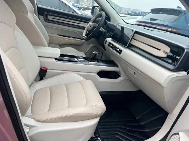Geely ICON — Фото автомобиля 10