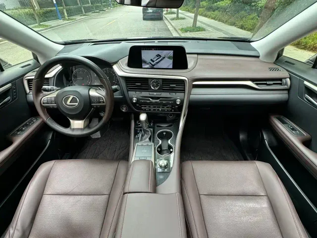Lexus RX — Фото автомобиля 12