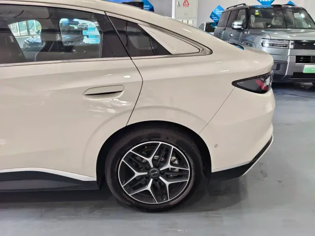 BYD Seal 06 — Фото автомобиля 8