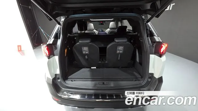 Peugeot 5008 — Фото автомобиля 6