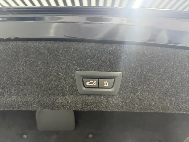 BMW 3 Series — Фото автомобиля 12