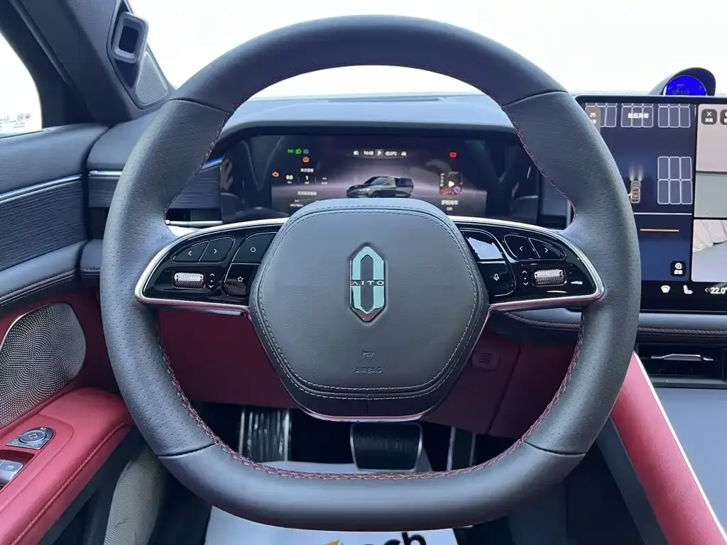 AITO Wenjie AITO M5 2025 Extended Range Ultra AWD — Фото автомобиля 11