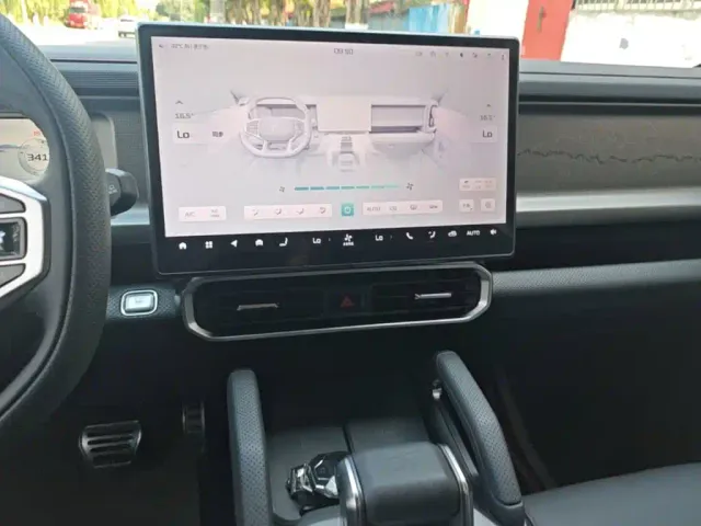 Jetour T2 — Фото автомобиля 12