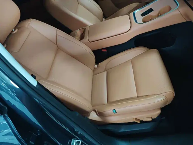 Leapmotor C16 — Фото автомобиля 24