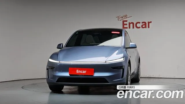 Tesla Model Y — Фото автомобиля 2