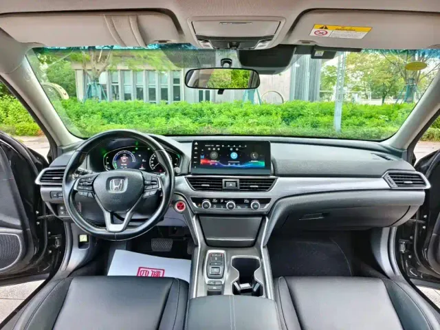 Honda Accord — Фото автомобиля 5