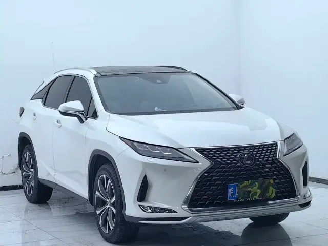 Lexus RX — Фото автомобиля 3