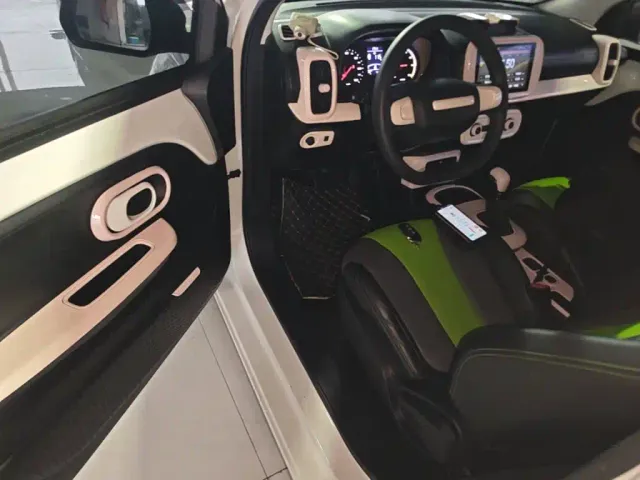 Roewe Clever — Фото автомобиля 15