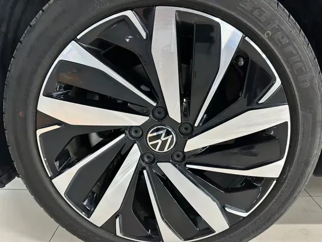 Volkswagen Passat — Фото автомобиля 15