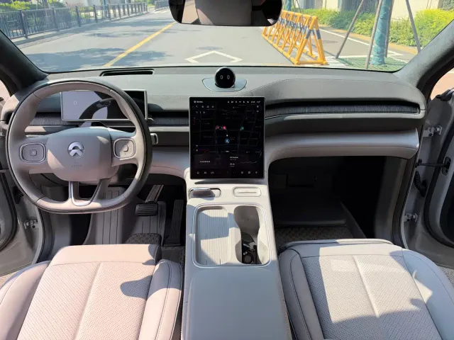 Nio EC6 — Фото автомобиля 6
