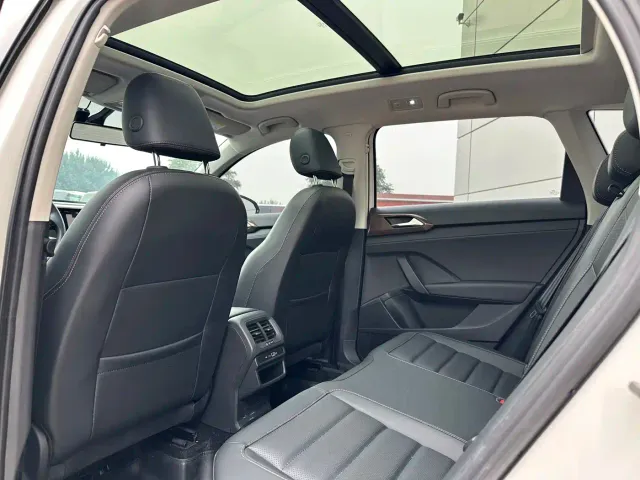 Volkswagen Tharu — Фото автомобиля 10