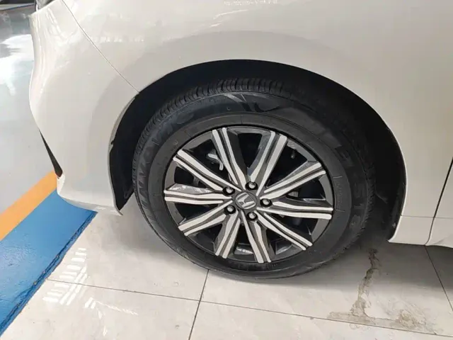 Honda Odyssey — Фото автомобиля 22