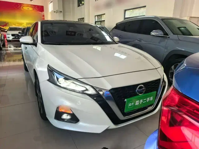 Nissan Teana — Фото автомобиля 2