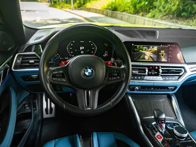BMW M4 — Фото автомобиля 15