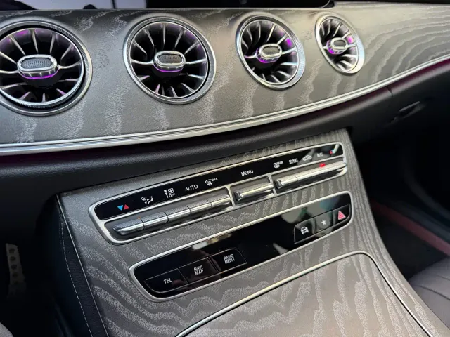 Mercedes-Benz CLS-Class — Фото автомобиля 21