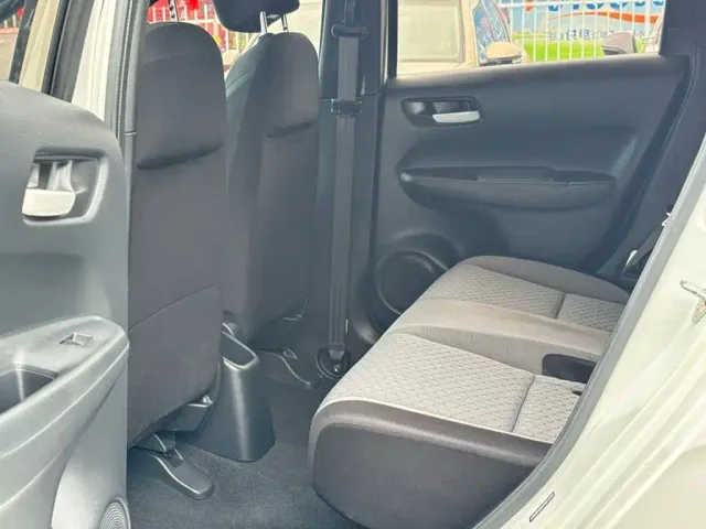 Honda Fit — Фото автомобиля 14