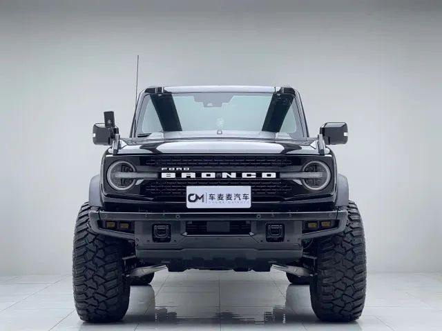 Ford Bronco — Фото автомобиля 2