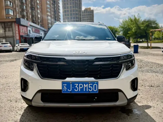 Kia Seltos — Фото автомобиля 2