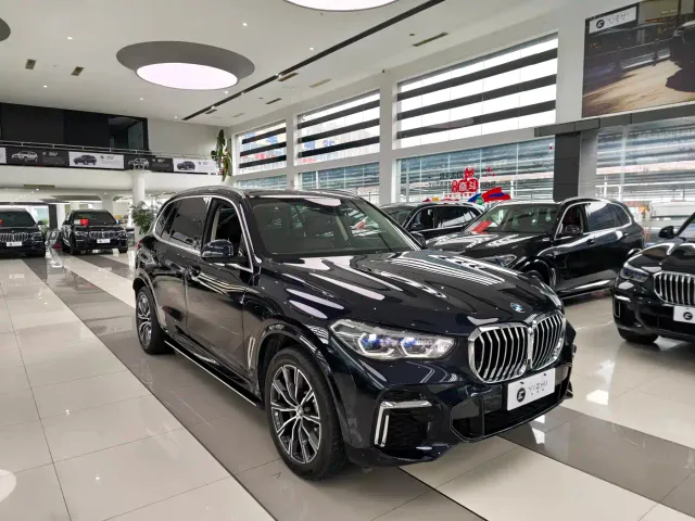 BMW X5 — Фото автомобиля 3