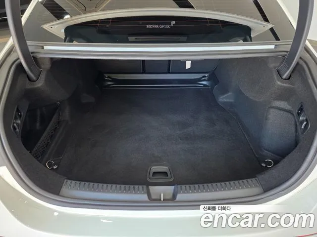 Mercedes-Benz E-Class W214 — Фото автомобиля 19