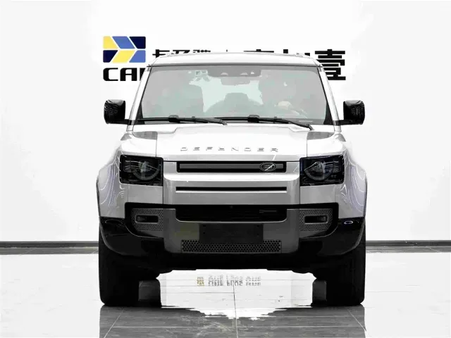 Land Rover Defender — Фото автомобиля 2