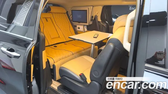 Kia Canival Carnival 4 поколение Бензин 9 мест Hi-Limousine(Спецкузов) — Фото автомобиля 8