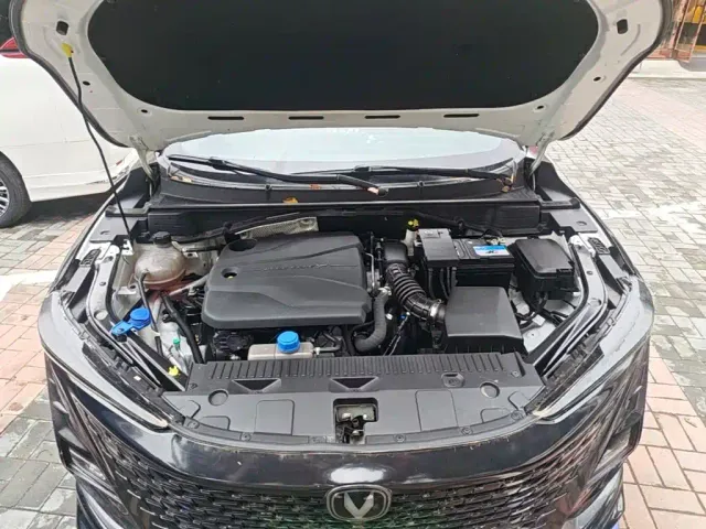 Changan UNI-T — Фото автомобиля 19