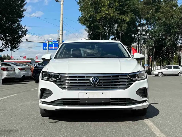 Volkswagen Lavida — Фото автомобиля 2
