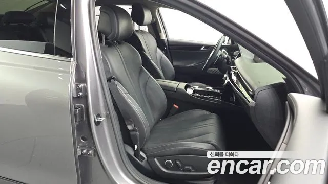 Genesis G80 RG3 — Фото автомобиля 12