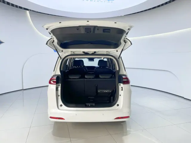 GAC Trumpchi M6 — Фото автомобиля 6
