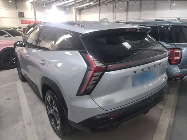Geely Boyue L — Фото автомобиля 4