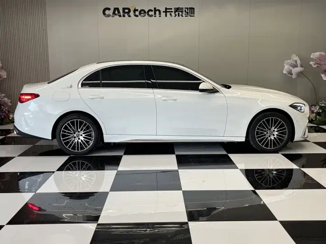 Mercedes-Benz C-Class — Фото автомобиля 4
