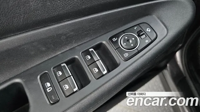 Hyundai Santafe — Фото автомобиля 29
