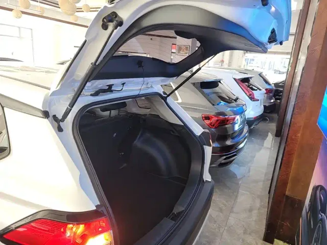Toyota Corolla Cross — Фото автомобиля 18