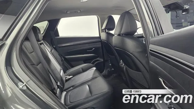 Hyundai Tucson Tucson (NX4) Бензин 1.6 Turbo 4WD — Фото автомобиля 13