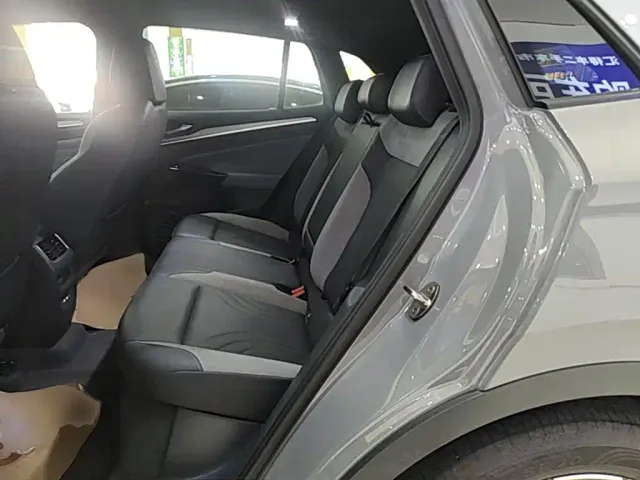 Volkswagen ID.4 Crozz — Фото автомобиля 16